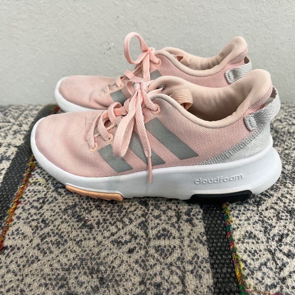 Adidas cloudfoam little girl sz 12 1/2